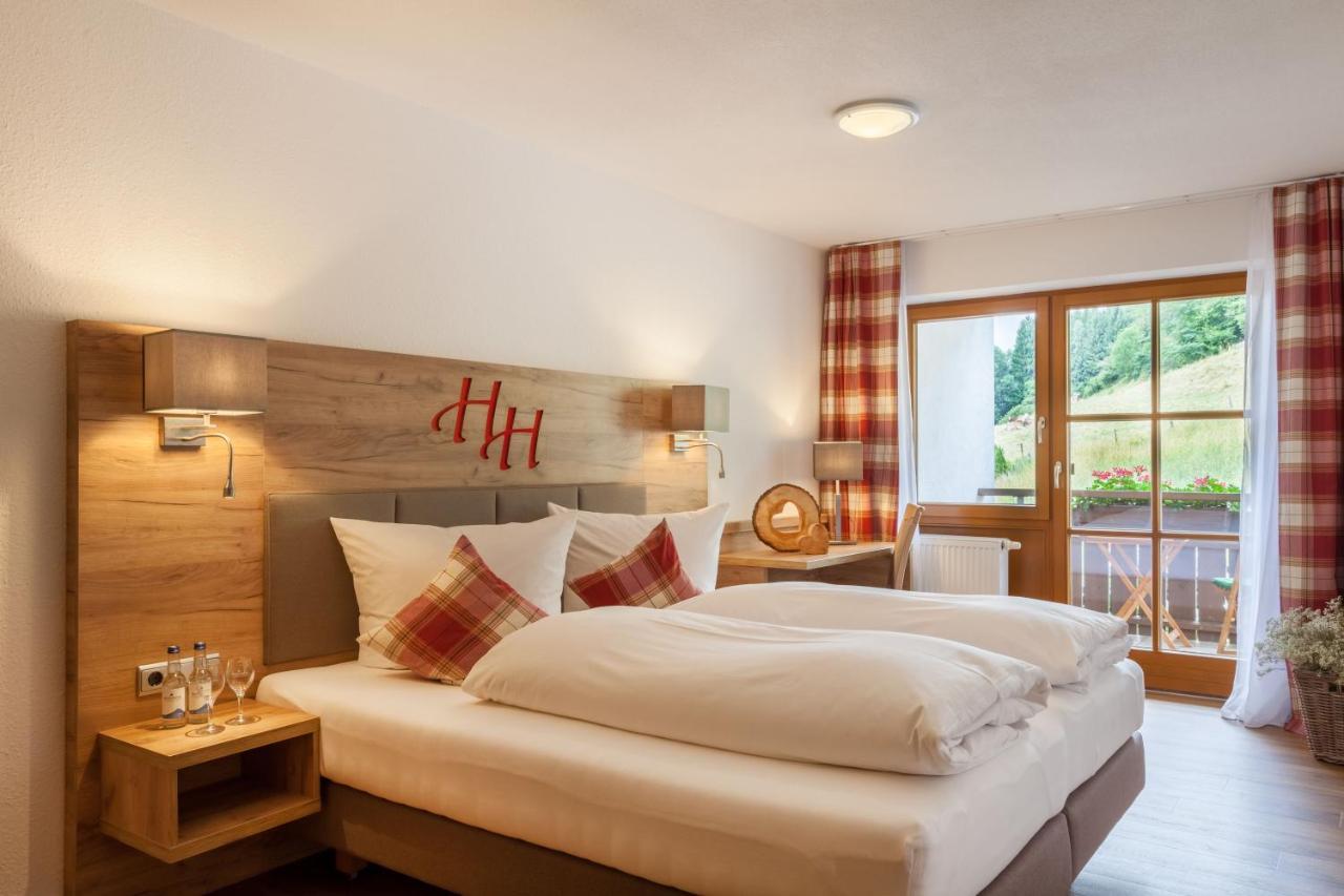 Hartungs Hoteldorf Фюссен Экстерьер фото