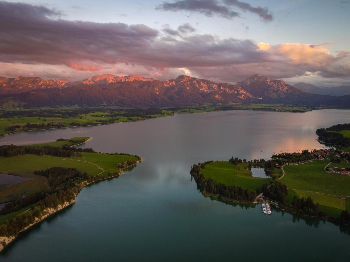 Hartungs Hoteldorf Фюссен Экстерьер фото