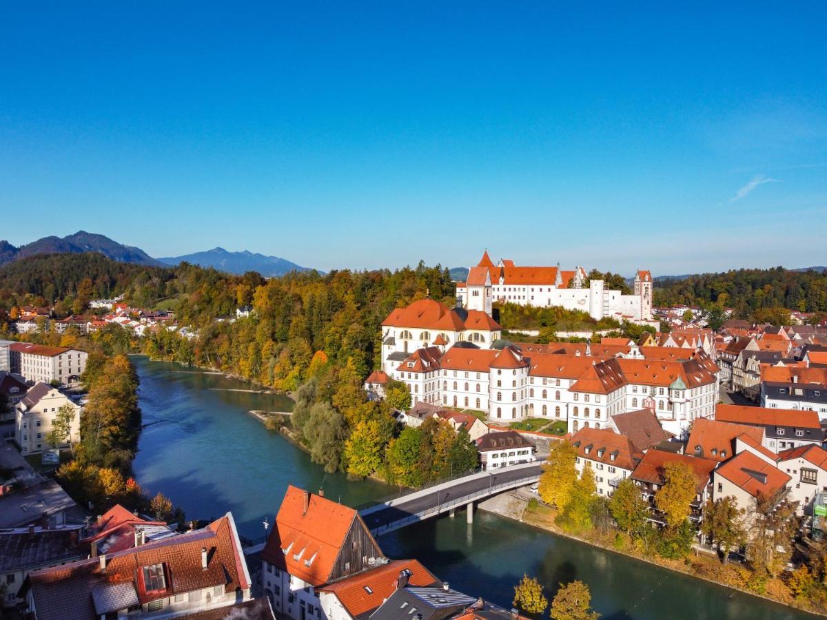 Hartungs Hoteldorf Фюссен Экстерьер фото